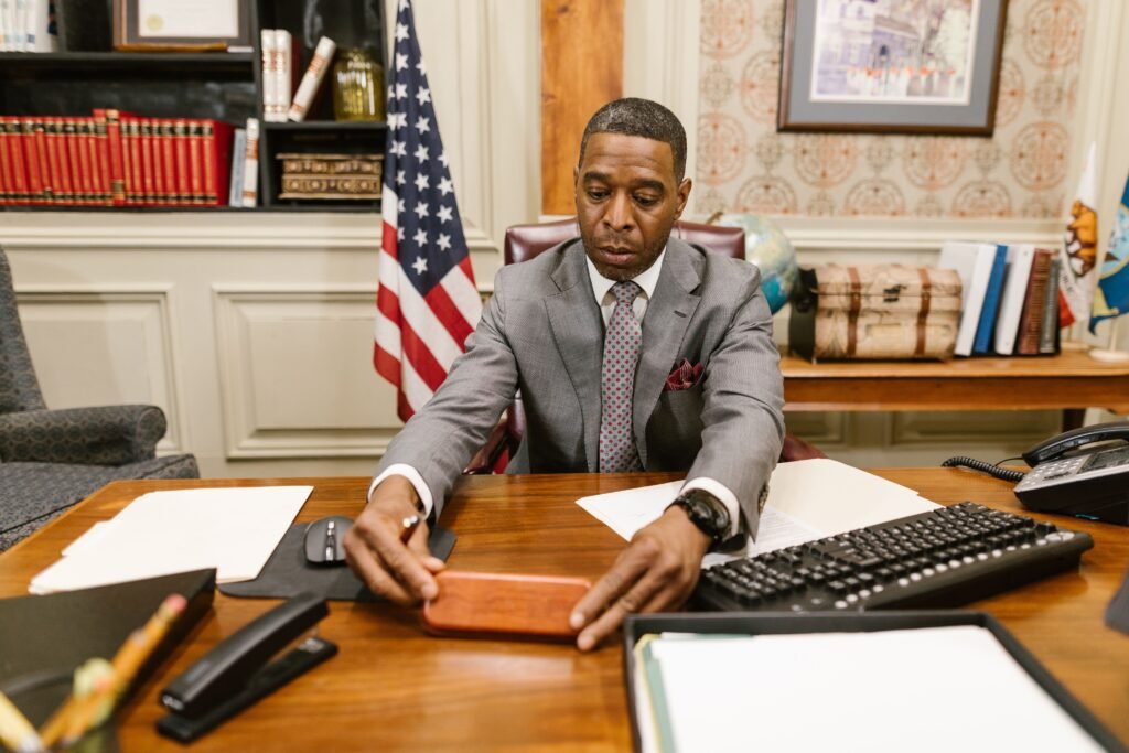 Criminal defense firm responding quickly to a new client call generated through marketing